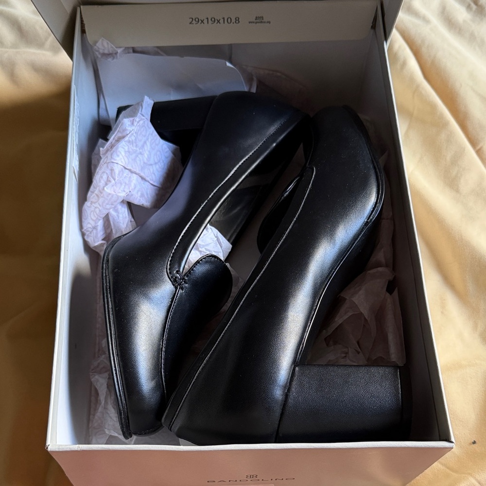 Bandolino Black Square-Toe Block Heel Pumps
